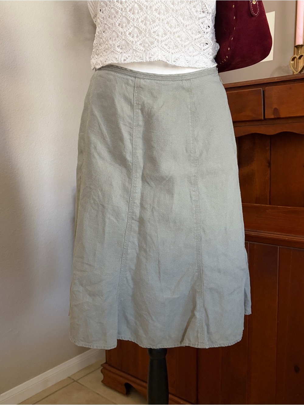 Linen, Timeless, minimalist, quality, quite luxury, midi skirt